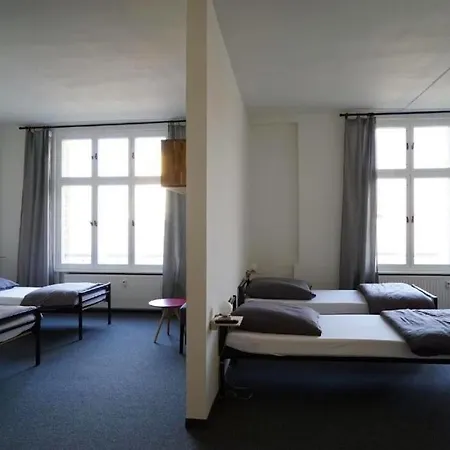 Apartment Klassmo Kulturcafe&gaestehaus Mit Kulturwerkstatt