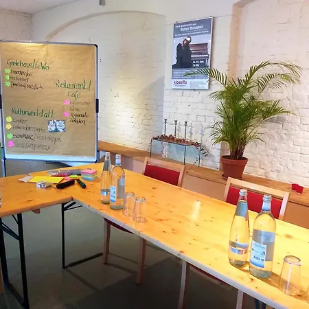 Klassmo Kulturcafe&gaestehaus Mit Kulturwerkstatt Daire *