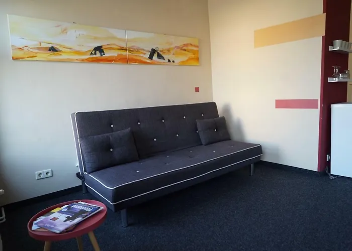 Klassmo Kulturcafe&gaestehaus Mit Kulturwerkstatt Luckenwalde